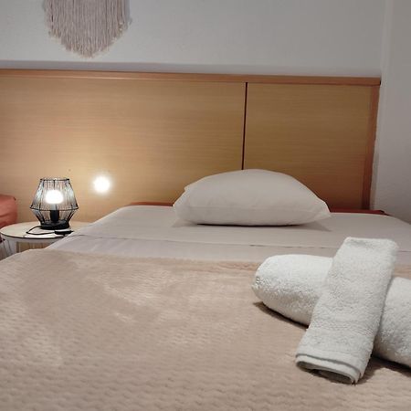 Chez Chantal 3 Chambres Au Centre Touristique De Salou Avec Garage Eksteriør billede