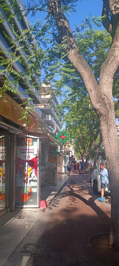 Chez Chantal 3 Chambres Au Centre Touristique De Salou Avec Garage Eksteriør billede