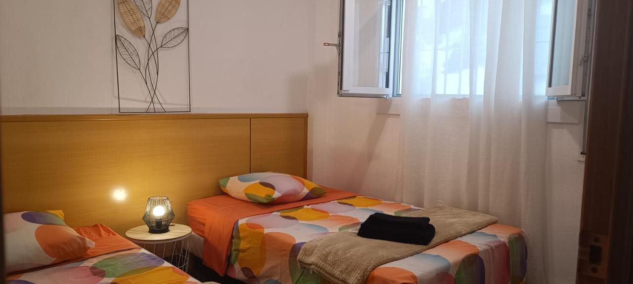 Chez Chantal 3 Chambres Au Centre Touristique De Salou Avec Garage Eksteriør billede