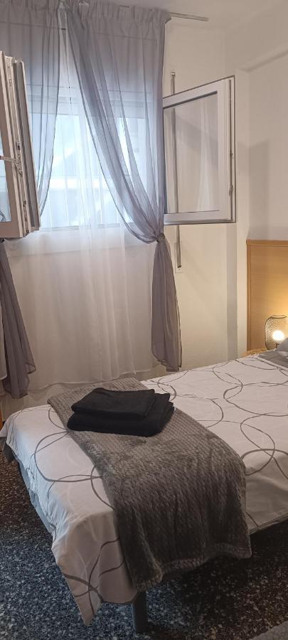 Chez Chantal 3 Chambres Au Centre Touristique De Salou Avec Garage Eksteriør billede