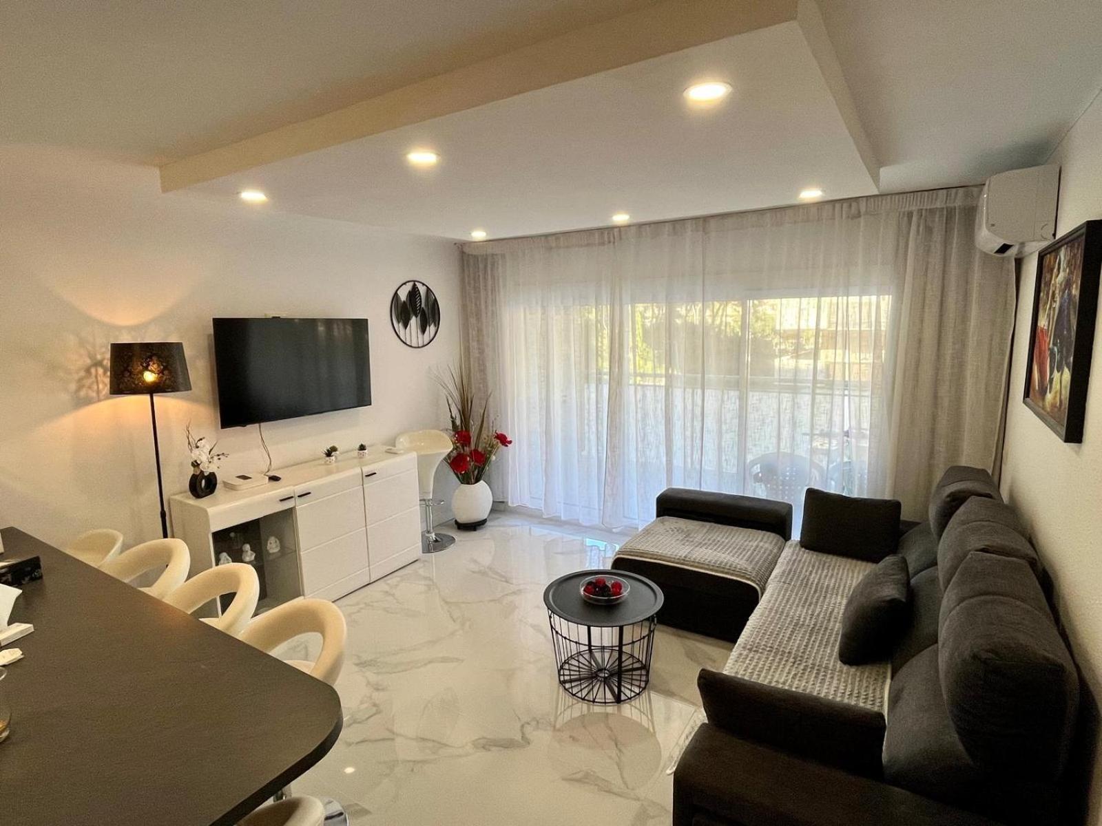Chez Chantal 3 Chambres Au Centre Touristique De Salou Avec Garage Eksteriør billede
