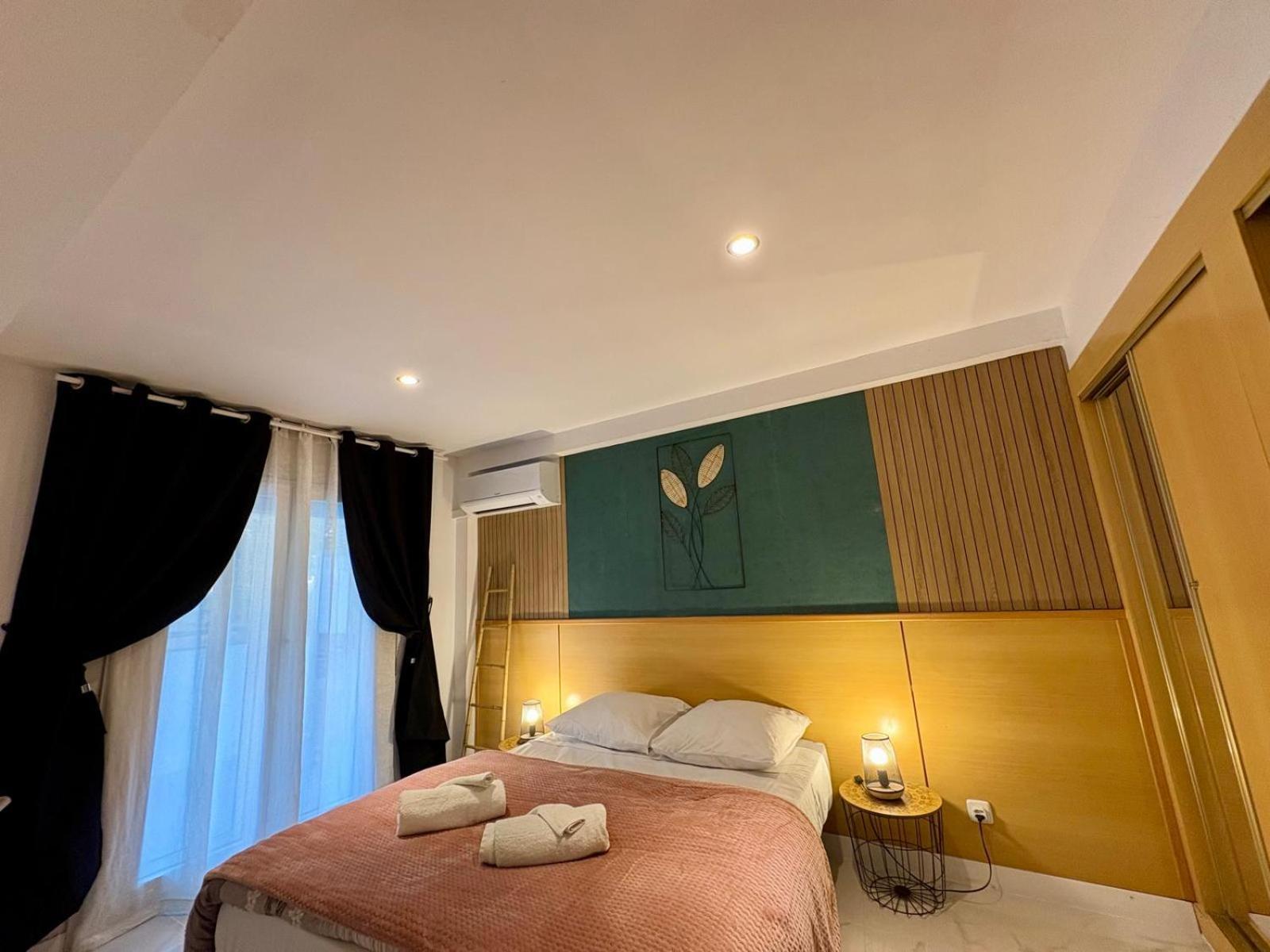 Chez Chantal 3 Chambres Au Centre Touristique De Salou Avec Garage Eksteriør billede